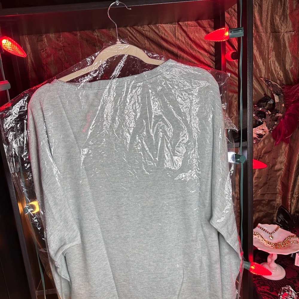 NWT WHBM Light Gray Blouse Tunic - M - Picture 12 of 13